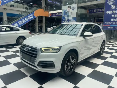 19年上牌奥迪Q5L，13万公里，15万拿下家用代步香不香？