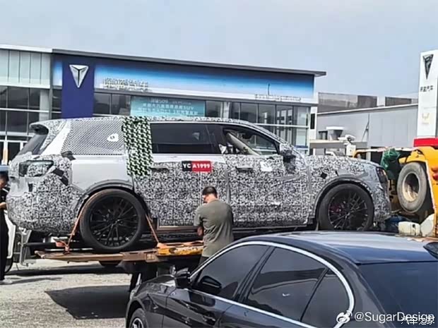 承接尊界S800与问界M9中间空白？问界M9长轴距版路试谍照曝光