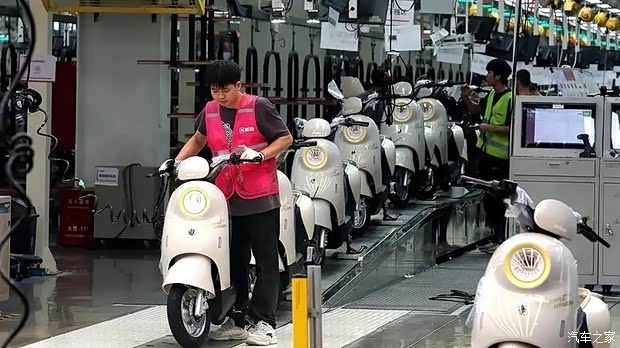 旧国标电动自行车“大限”已至！今起全面禁售 你的车还能上路吗?